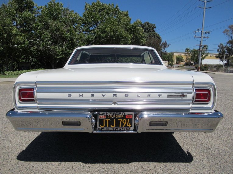 Unknown-Malibu-1965-Ermine-White-Red-15