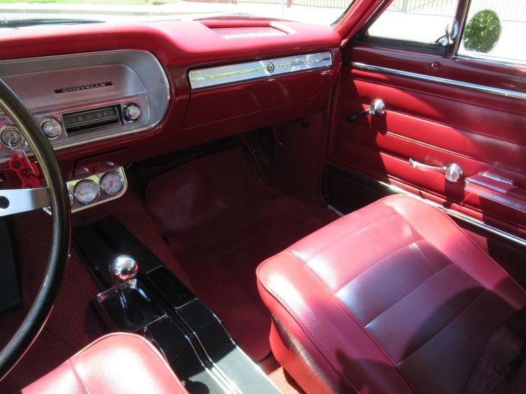 Unknown-Malibu-1965-Ermine-White-Red-16