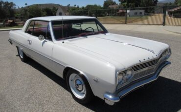 Unknown-Malibu-1965-Ermine-White-Red-23