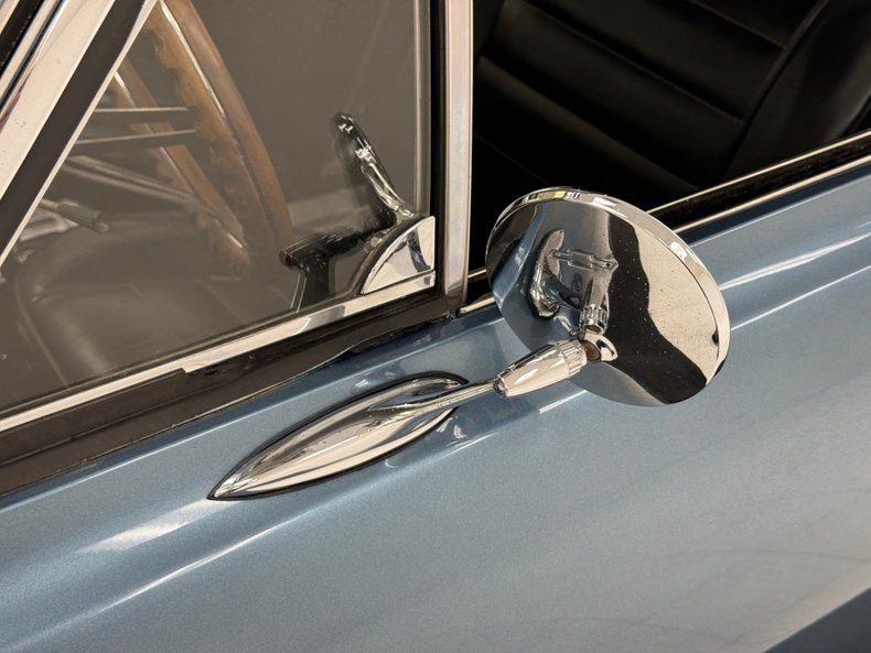 Unknown-Malibu-1965-Mist-Blue-Black-22