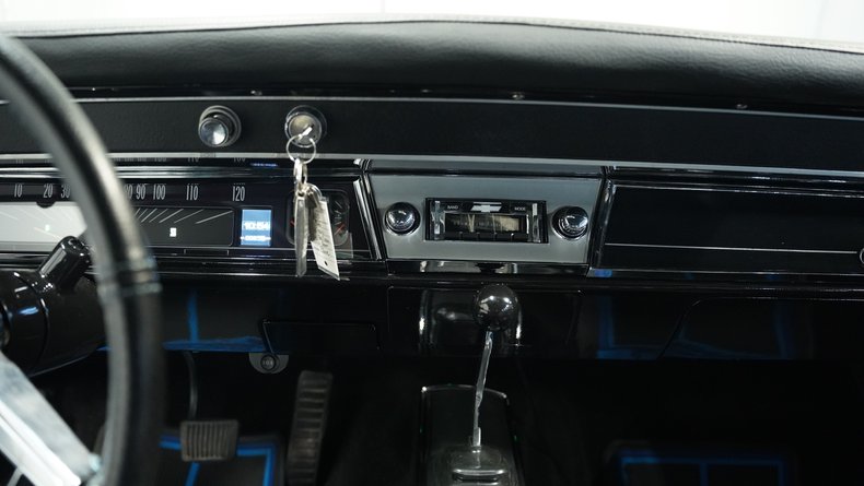 Unknown-Malibu-1966-Mist-Blue-Black-35