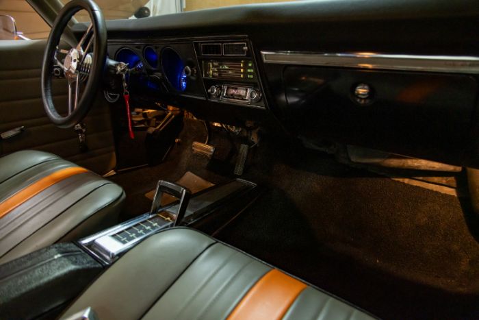 Unknown-Malibu-1969-Orange-35