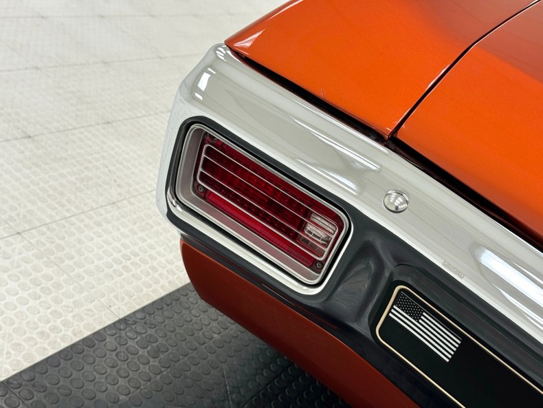 Unknown-Malibu-1970-Burnt-Orange-Metalli-Black-14