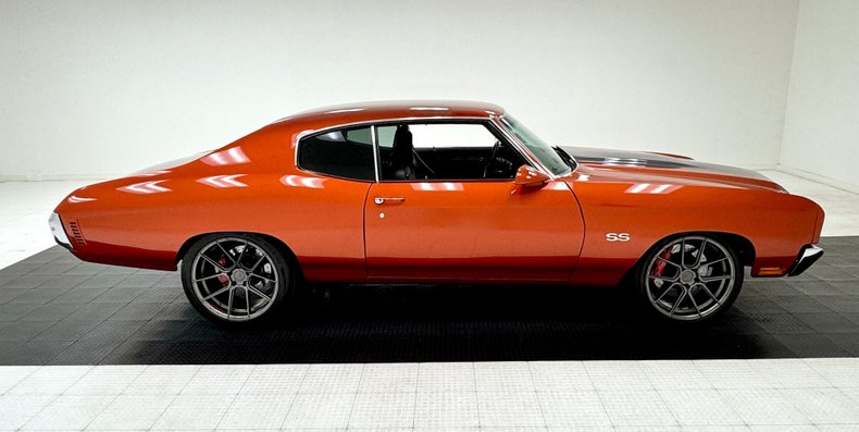 Unknown-Malibu-1970-Burnt-Orange-Metalli-Black-4