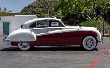 Unknown-Mark-ix-1959-White-Black-18