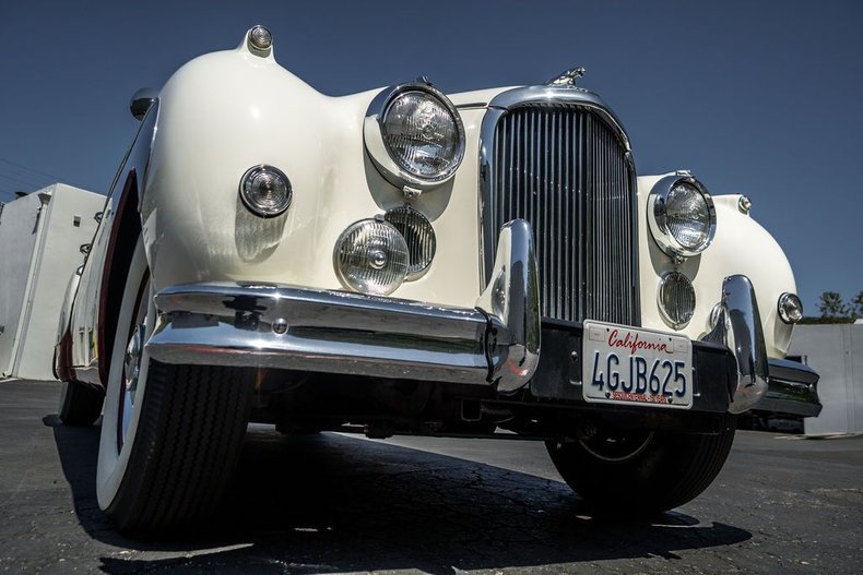 Unknown-Mark-ix-1959-White-Black-21