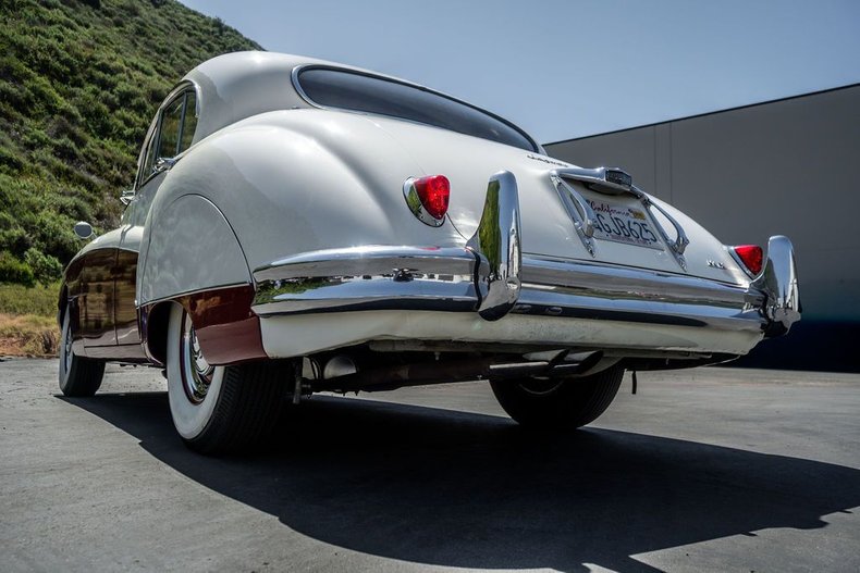 Unknown-Mark-ix-1959-White-Black-23