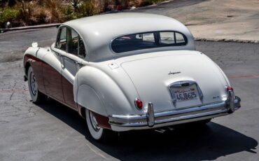 Unknown-Mark-ix-1959-White-Black-3