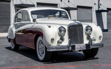 Unknown-Mark-ix-1959-White-Black-36