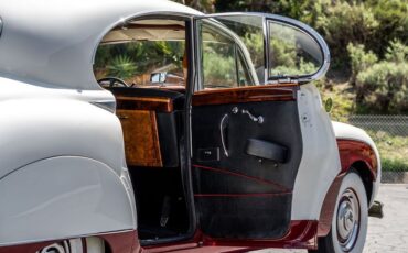 Unknown-Mark-ix-1959-White-Black-41