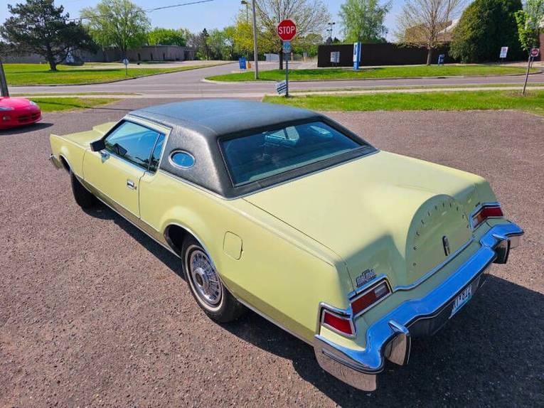Unknown-Mark-v-1975-Light-Green-Green-2