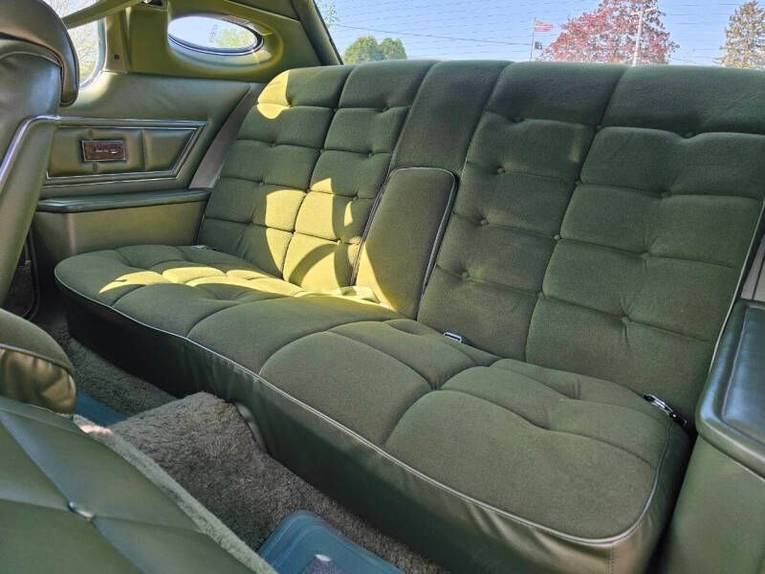 Unknown-Mark-v-1975-Light-Green-Green-36
