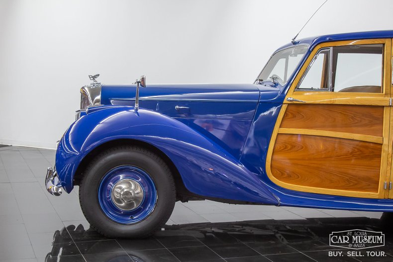 Unknown-Mark-vi-1949-Royal-Blue-Tan-Leather-22