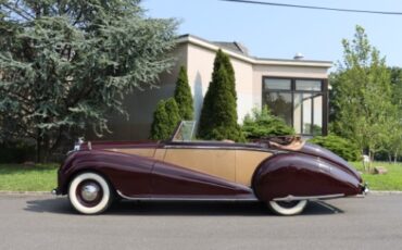 Unknown-Mark-vi-1952-BurgundyTan-Tan-1