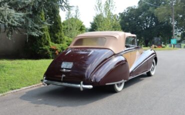 Unknown-Mark-vi-1952-BurgundyTan-Tan-2