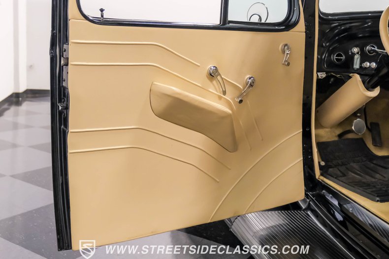 Unknown-Master-1935-Black-Beige-45