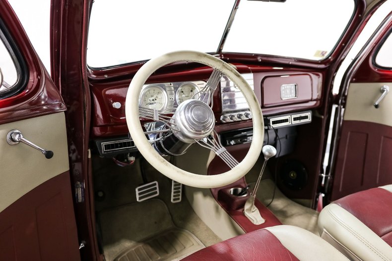 Unknown-Master-1938-Maroon-Maroon-4