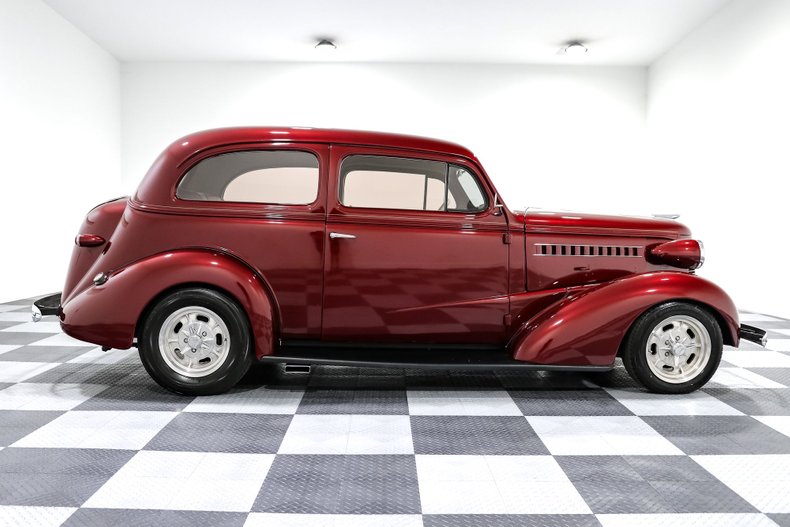 Unknown-Master-1938-Maroon-Maroon-7