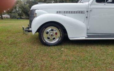 Unknown-Master-1939-White-4