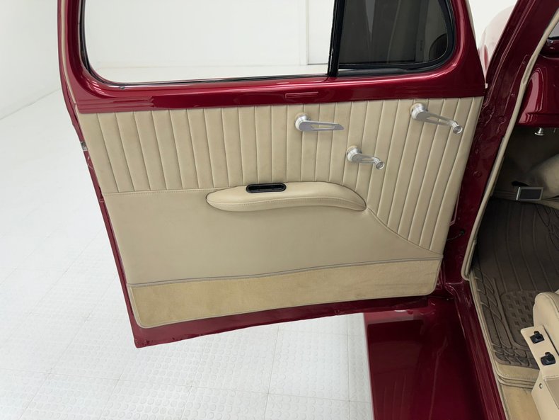 Unknown-Master-deluxe-1937-Red-Wine-Metallic-Khaki-37