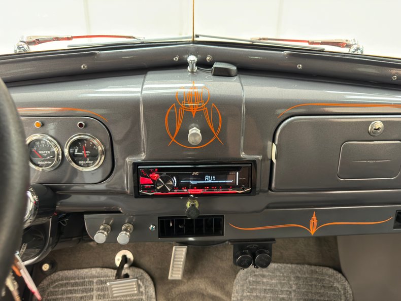 Unknown-Master-deluxe-1938-Orange-Gray-14