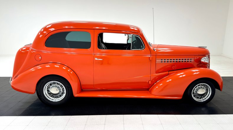 Unknown-Master-deluxe-1938-Orange-Gray-19