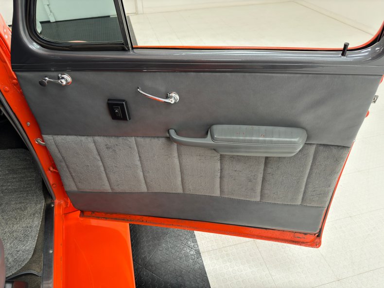 Unknown-Master-deluxe-1938-Orange-Gray-48