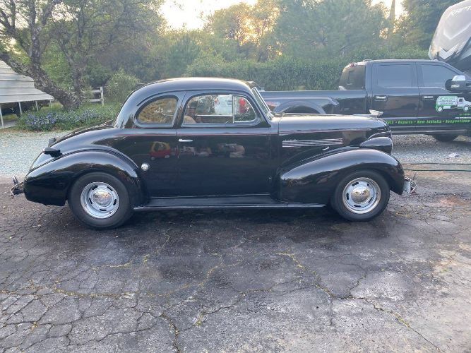 Unknown-Master-deluxe-1939-Black