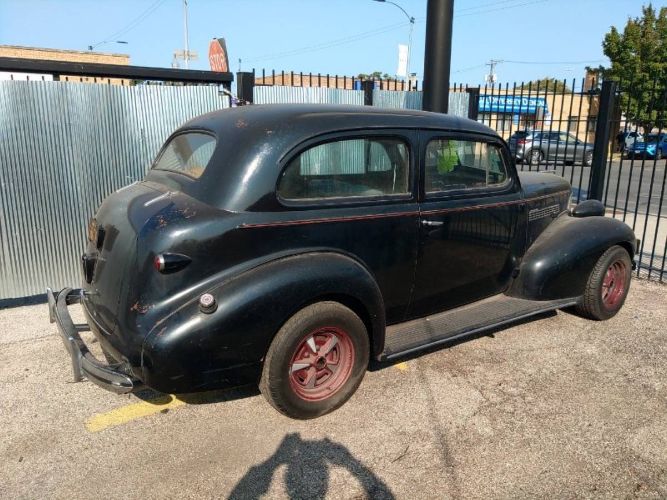 Unknown-Master-deluxe-1939-Black-3