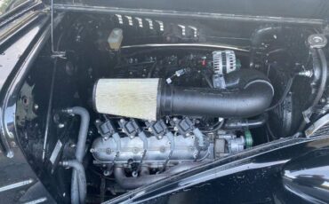 Unknown-Master-deluxe-1939-Black-6