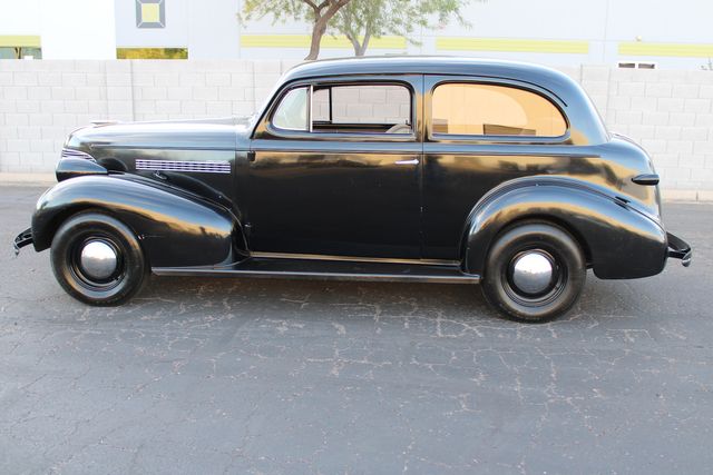 Unknown-Master-deluxe-1939-Black-Gray-4