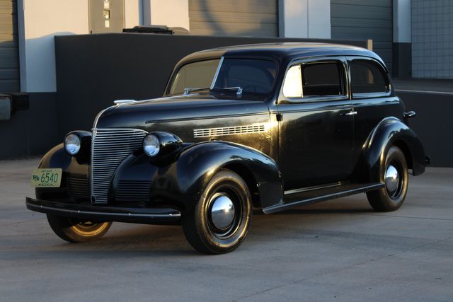 Unknown-Master-deluxe-1939-Black-Gray-41