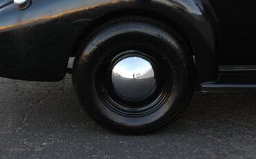 Unknown-Master-deluxe-1939-Black-Gray-42