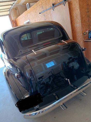 Unknown-Master-deluxe-1939-Black