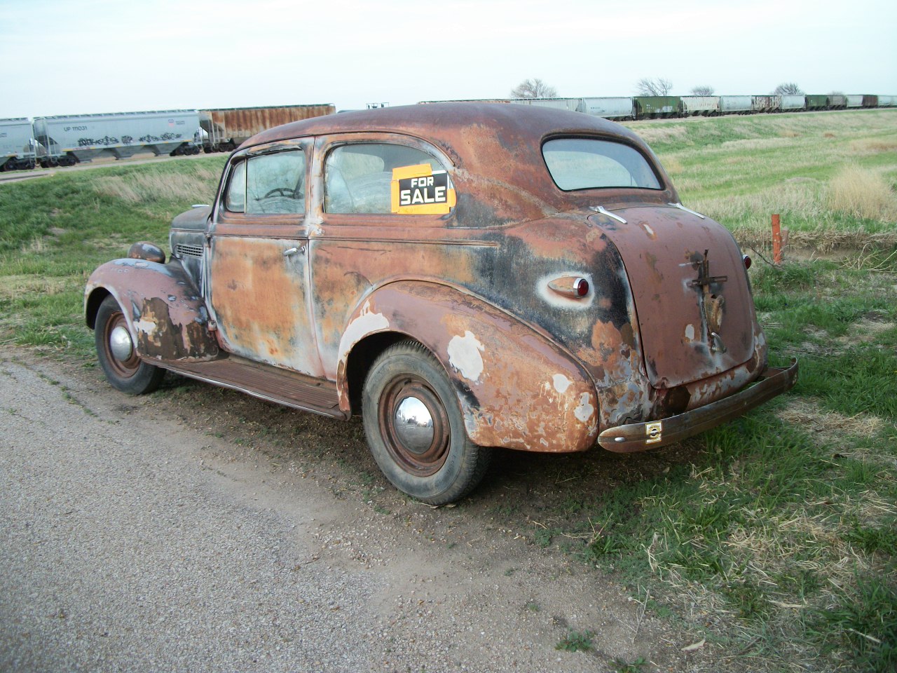 Unknown-Master-deluxe-1939-black-tan-2