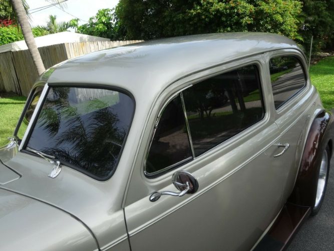 Unknown-Master-deluxe-1940-ChampagneBrown-Tan-11