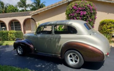 Unknown-Master-deluxe-1940-ChampagneBrown-Tan-16