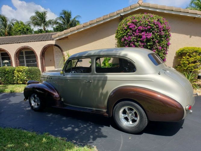Unknown-Master-deluxe-1940-ChampagneBrown-Tan-16
