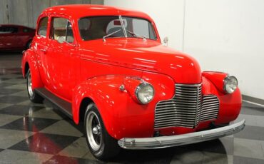 Unknown-Master-deluxe-1940-Race-Red-Cream-10