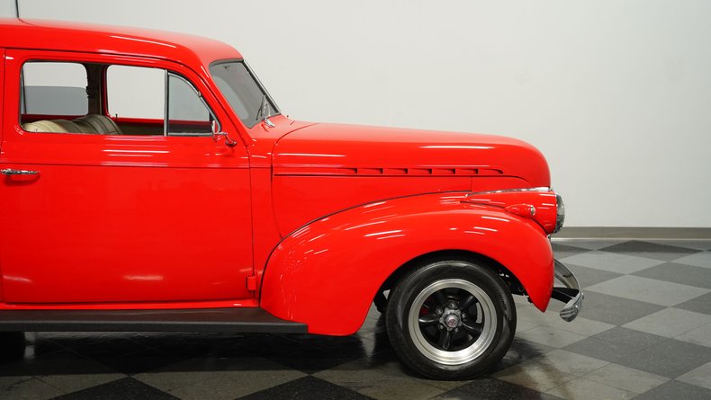 Unknown-Master-deluxe-1940-Race-Red-Cream-16