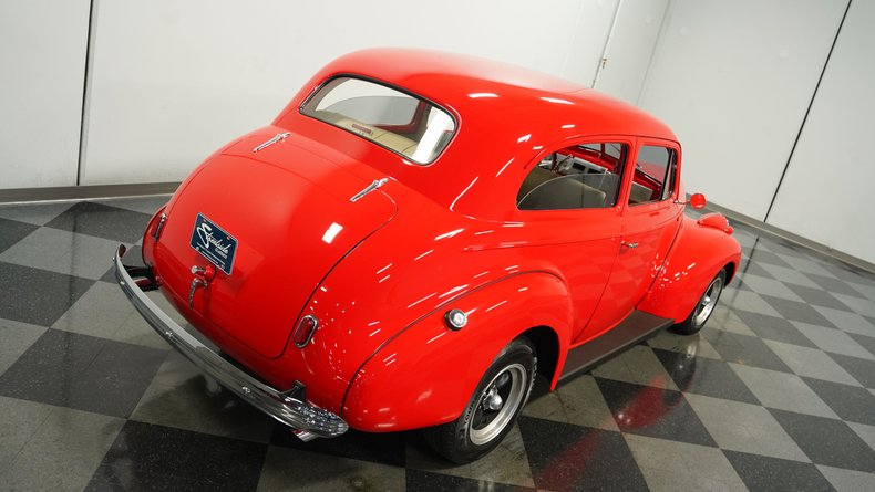 Unknown-Master-deluxe-1940-Race-Red-Cream-28