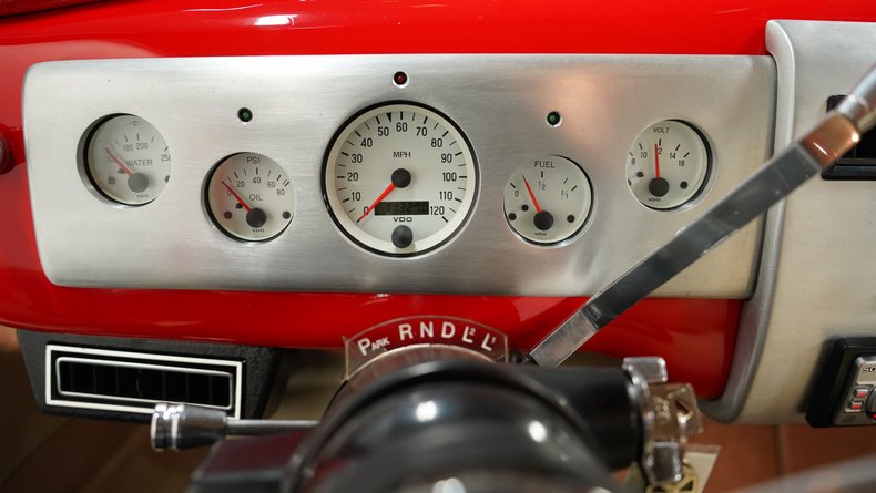 Unknown-Master-deluxe-1940-Race-Red-Cream-30