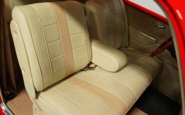 Unknown-Master-deluxe-1940-Race-Red-Cream-37
