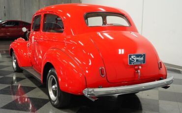 Unknown-Master-deluxe-1940-Race-Red-Cream-5