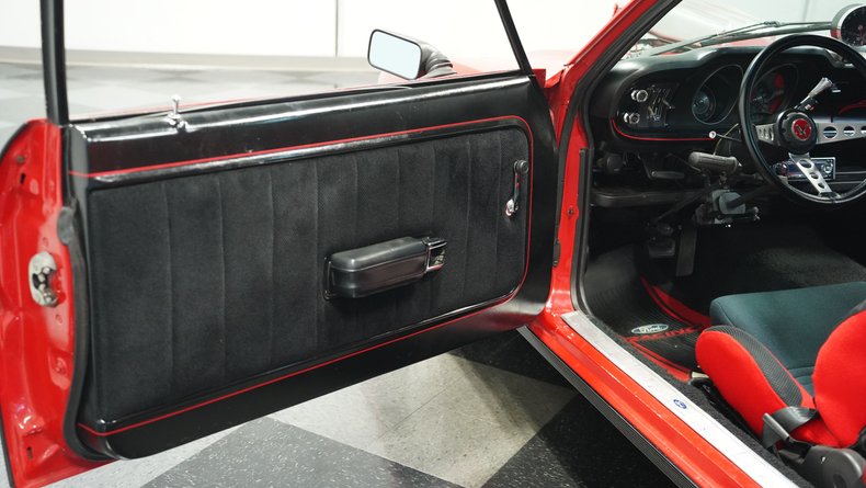 Unknown-Maverick-1971-Red-Black-44