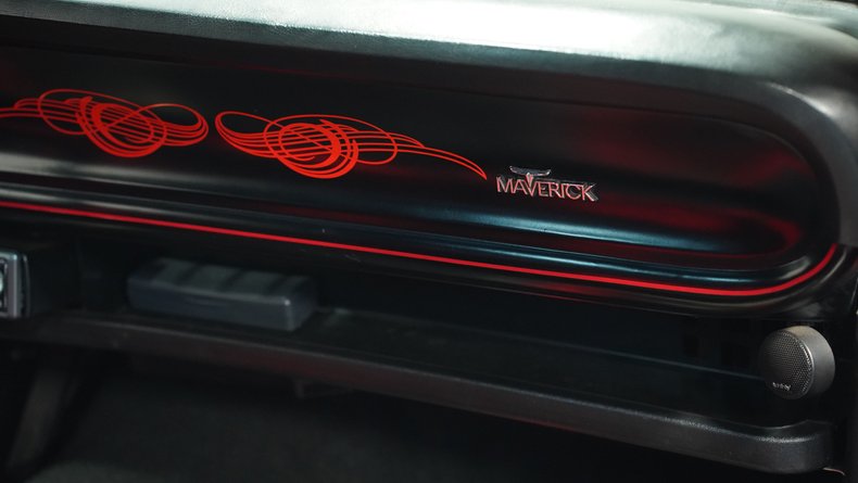 Unknown-Maverick-1971-Red-Black-7