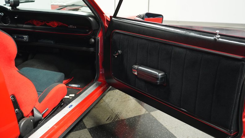 Unknown-Maverick-1971-Red-Black-8