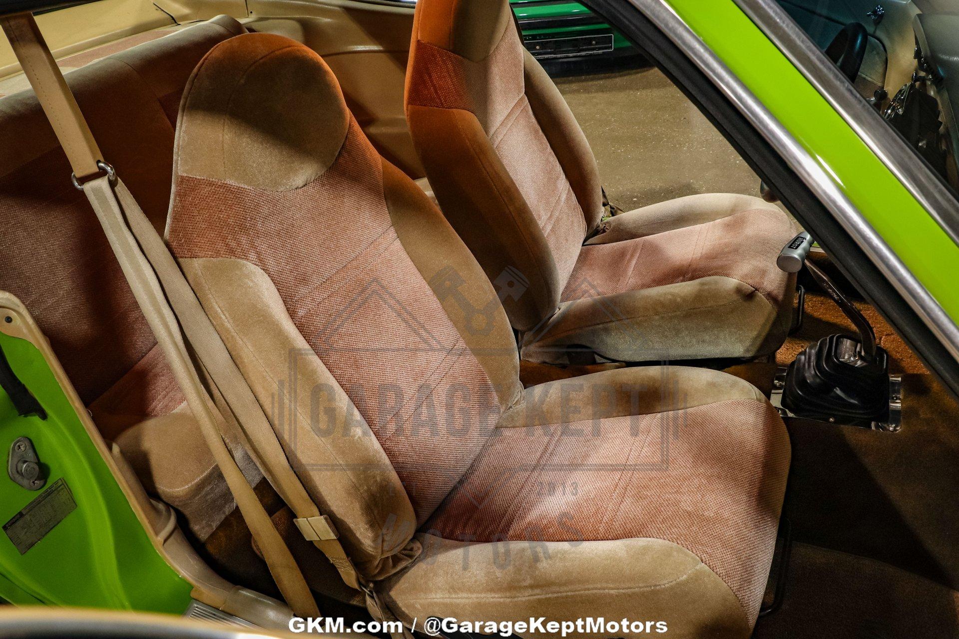 Unknown-Maverick-1974-Green-Tan-3