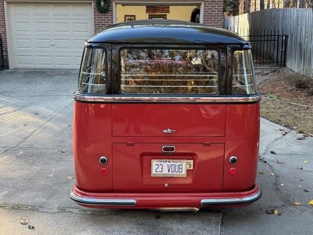 Unknown-Microbus-1957-red-and-black-Beige-12