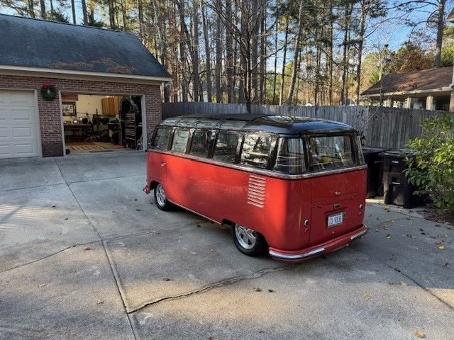 Unknown-Microbus-1957-red-and-black-Beige-8